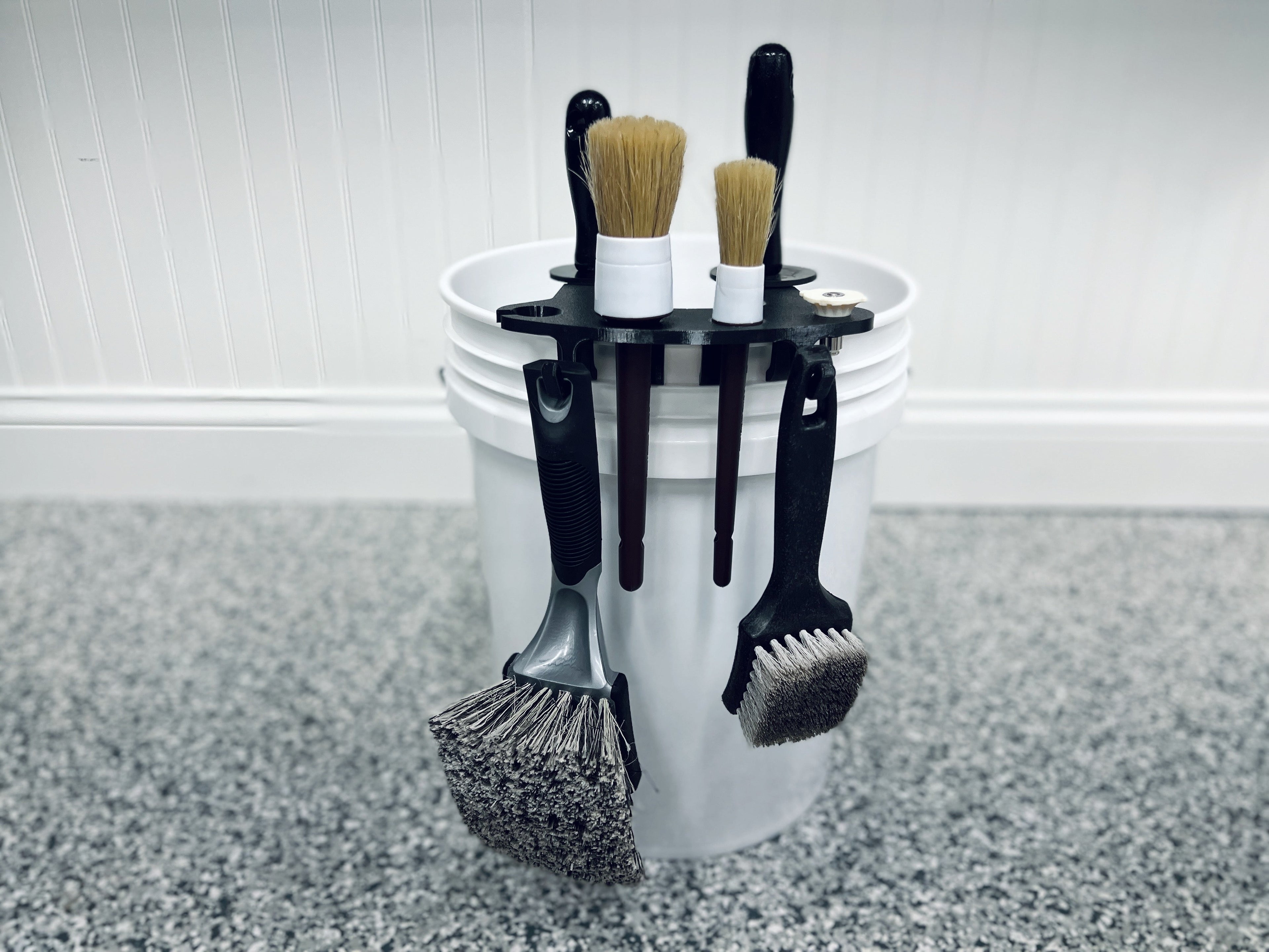 BucketCaddy - Wheel, Tire, & Detailing Brush Organizer for 5-gallon and 6-gallon Car Wash Buckets - The misfit market