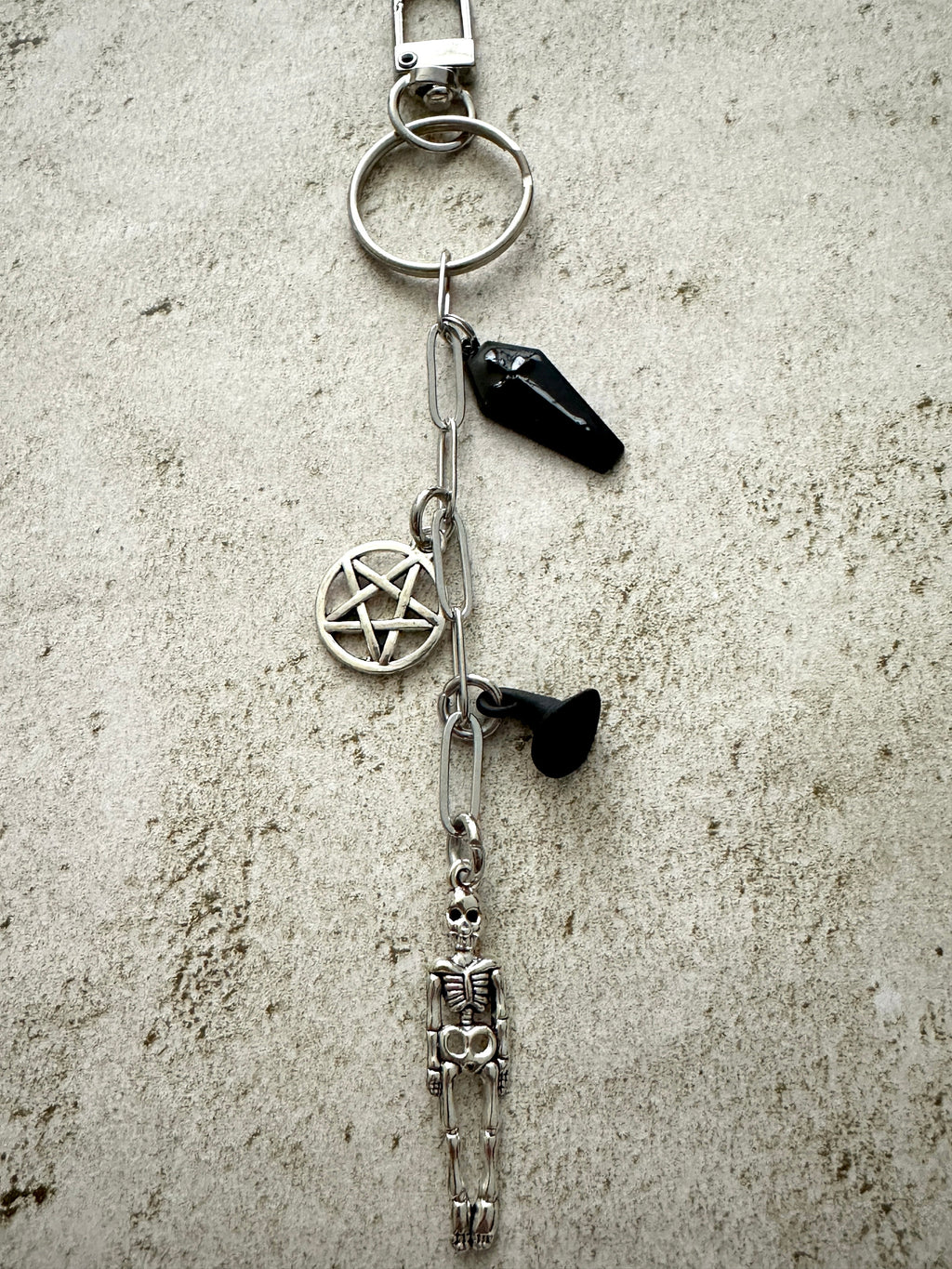 Spooky Horror Bag Charm Keychain - The misfit market