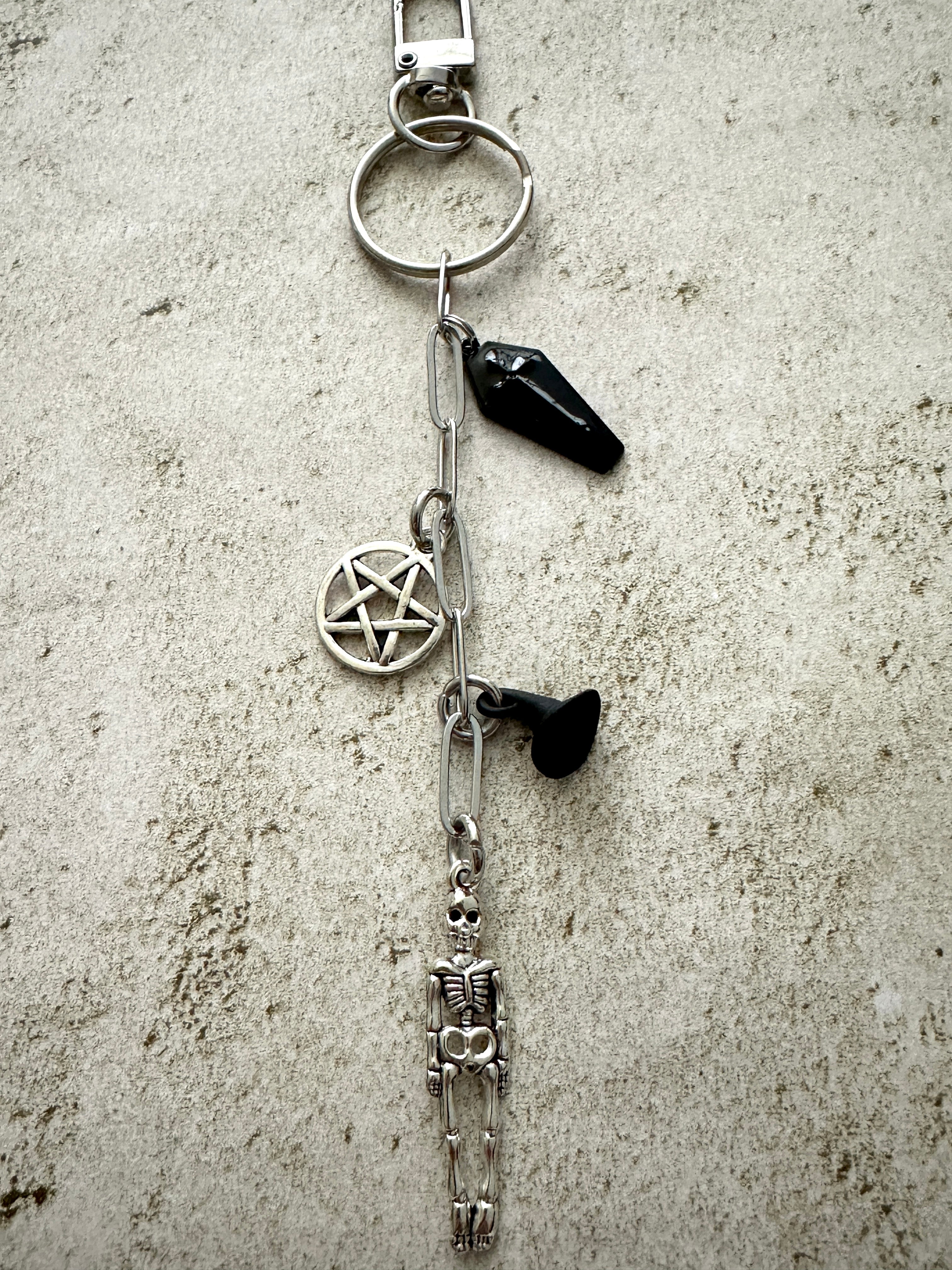 Spooky Horror Bag Charm Keychain - The misfit market