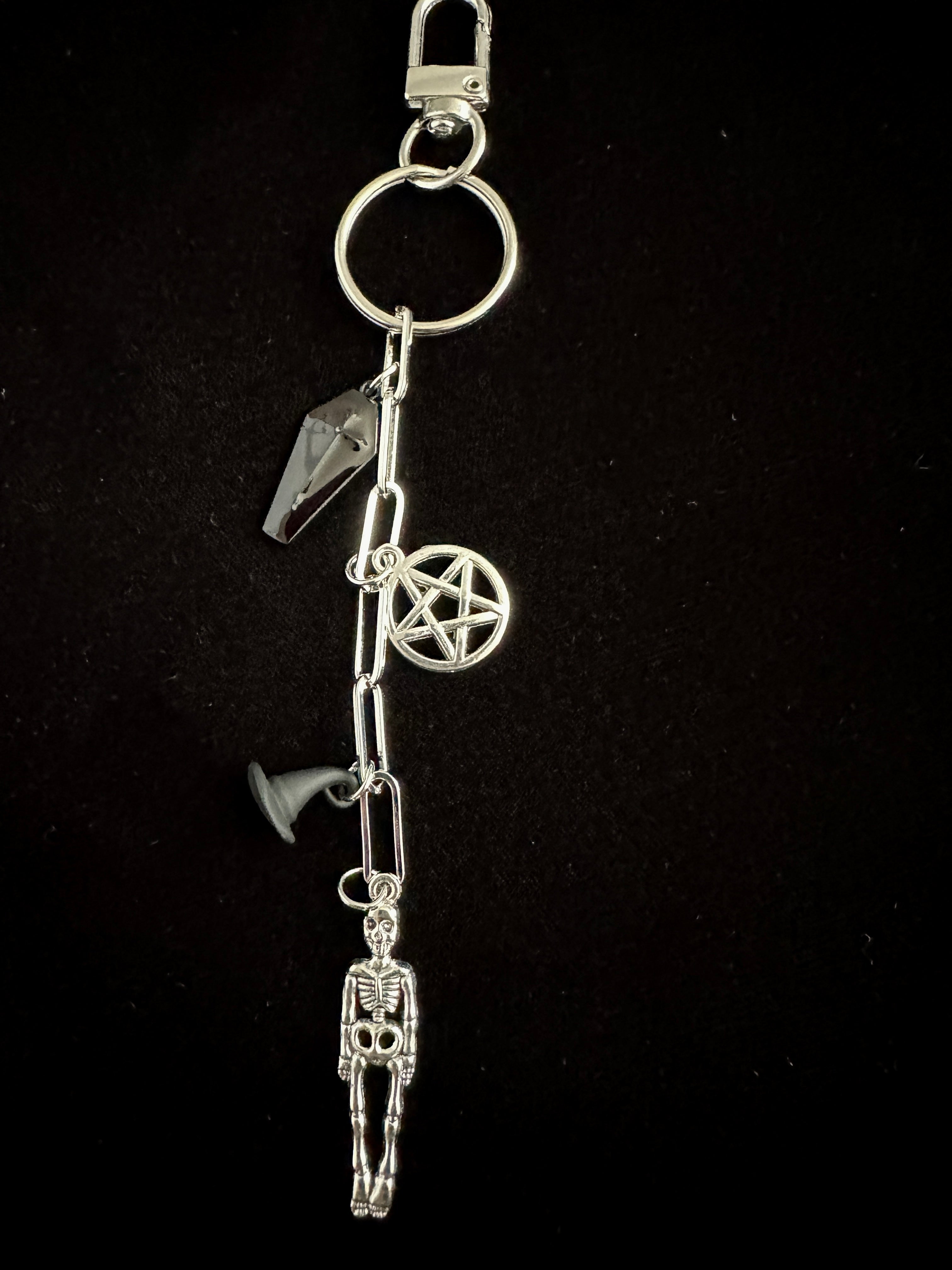 Spooky Horror Bag Charm Keychain - The misfit market