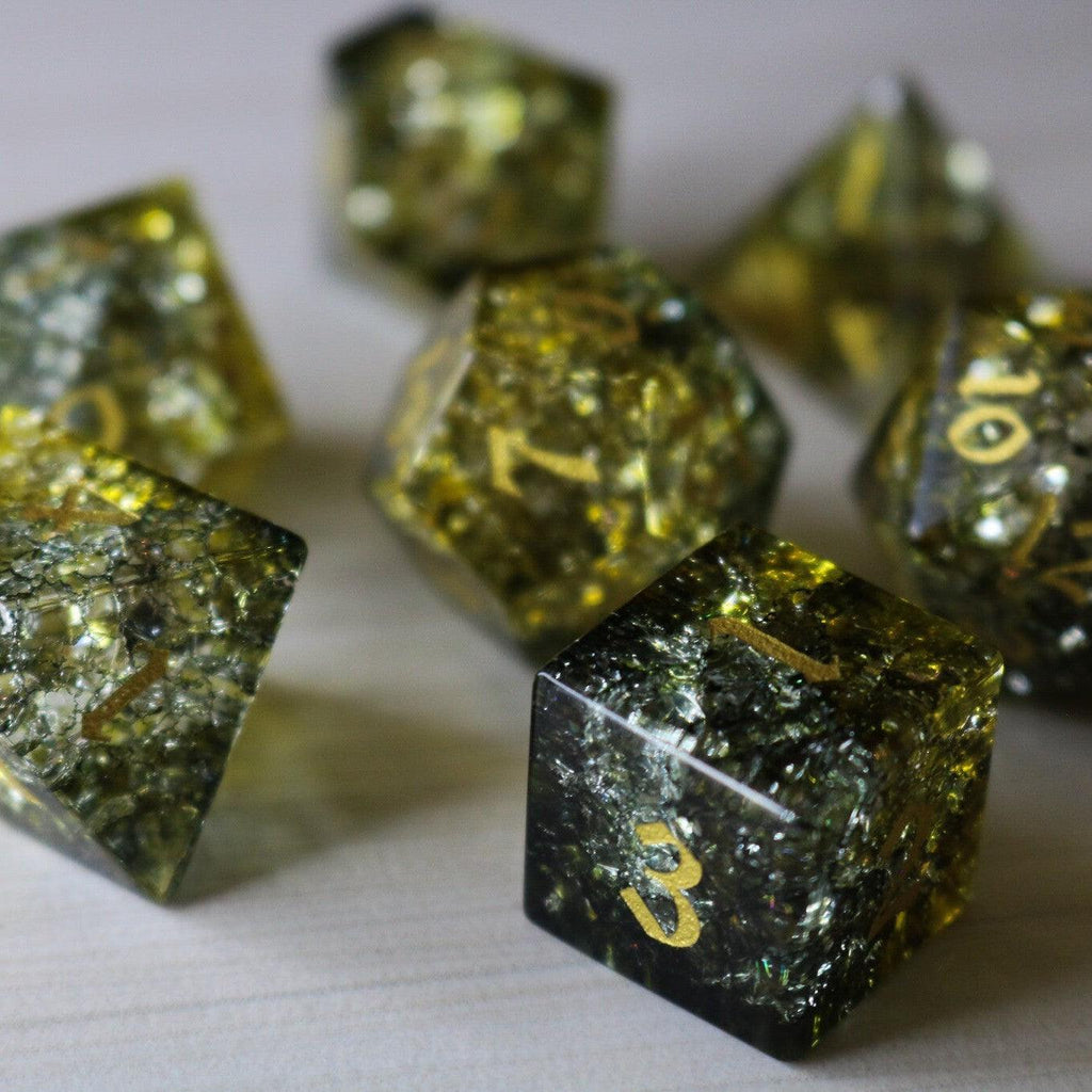 Dark Sun (Green And Yellow) Forge Fire Glass DND Dice Set - The misfit market