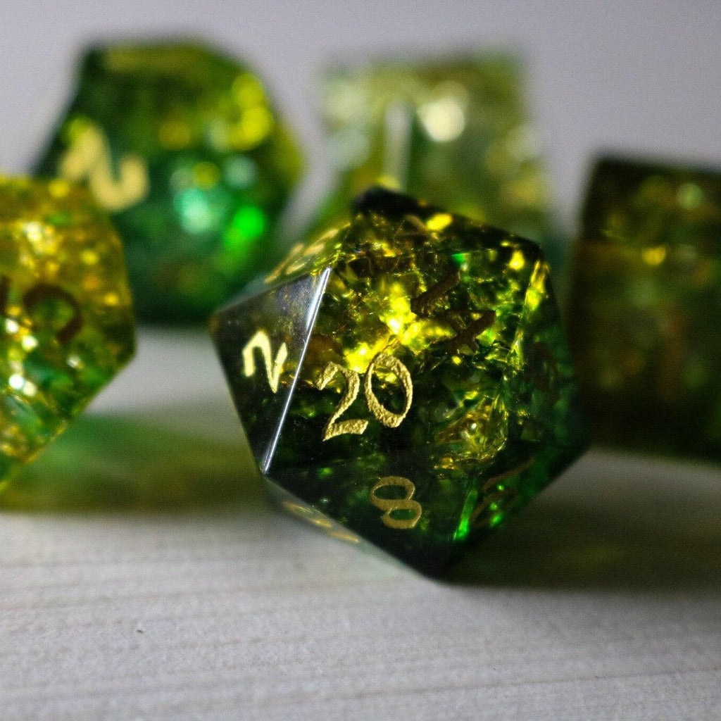Green Poison Forge Fire Cracked Glass DND Dice Set - The misfit market