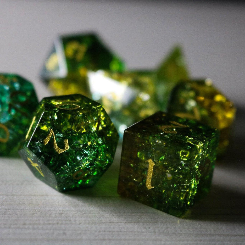 Green Poison Forge Fire Cracked Glass DND Dice Set - The misfit market