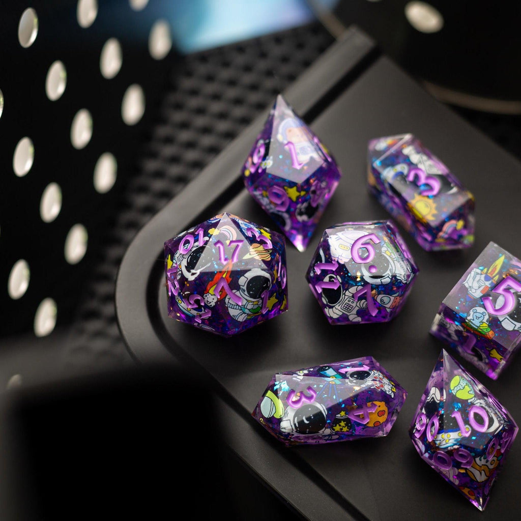 Space Bear Handmade Resin DND Dice Set - The misfit market
