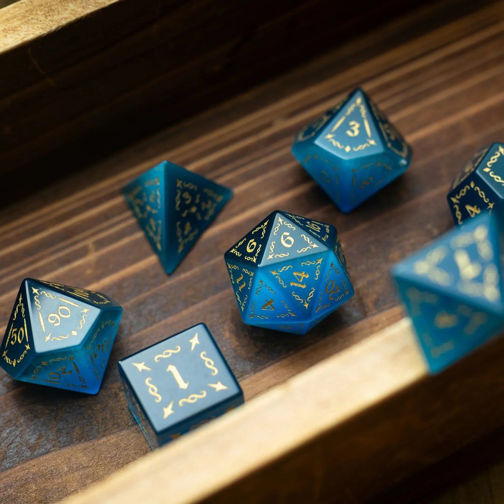 Vine Spike Gemstone Blue Cats Eye Stone DND Dice Set - The misfit market