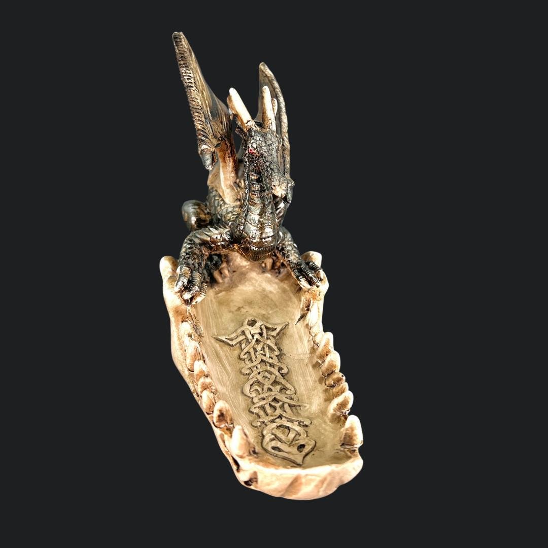Dragon Jaw Holder
