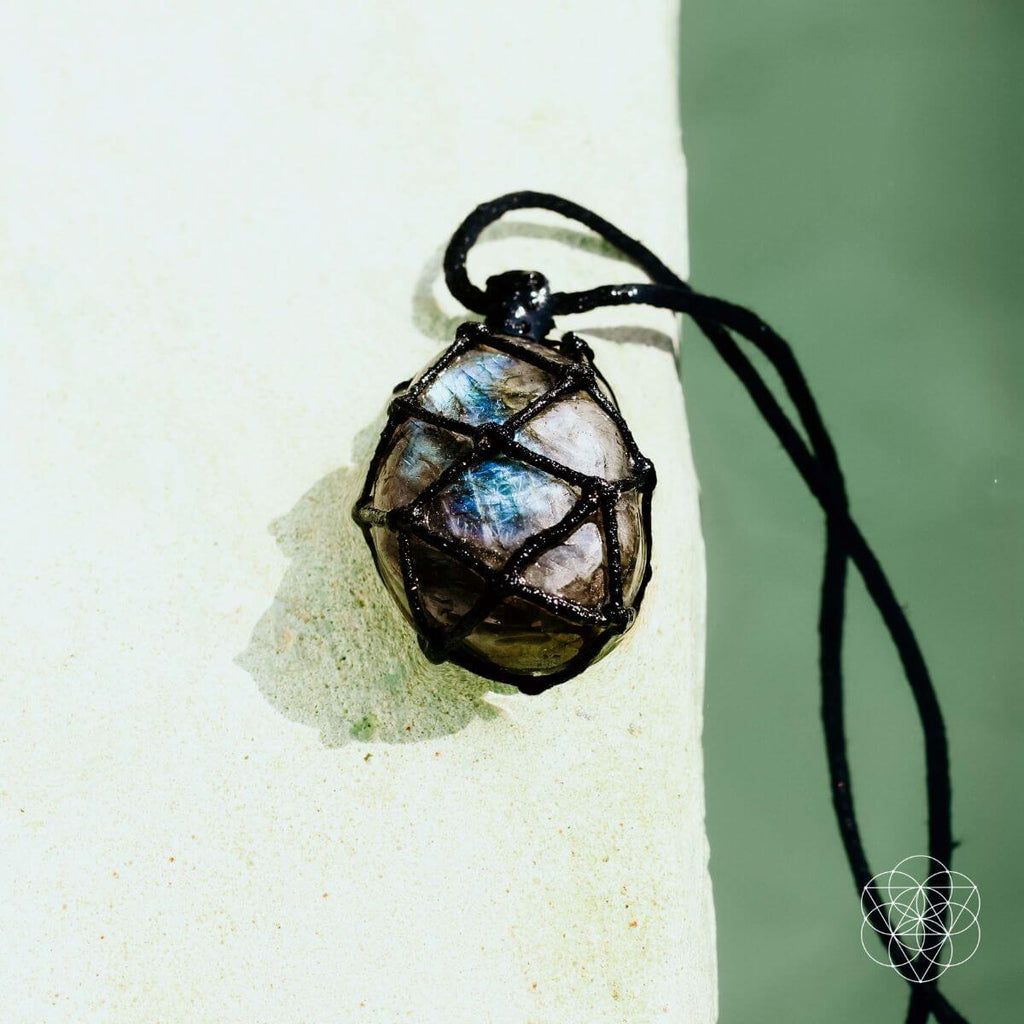 Dragon’s Heart Transformation Pendant - The misfit market