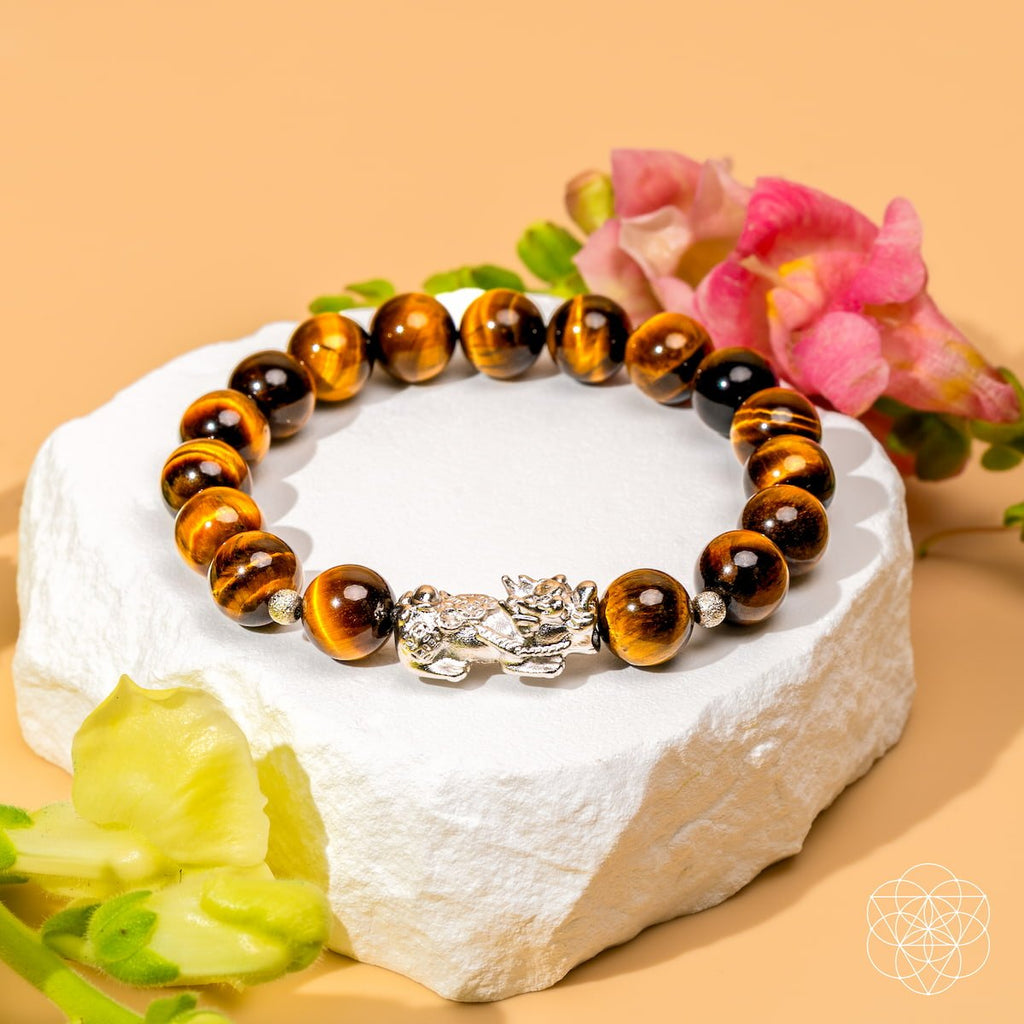Fortune Flows - Tiger’s Eye & Pixiu Bracelet - The misfit market