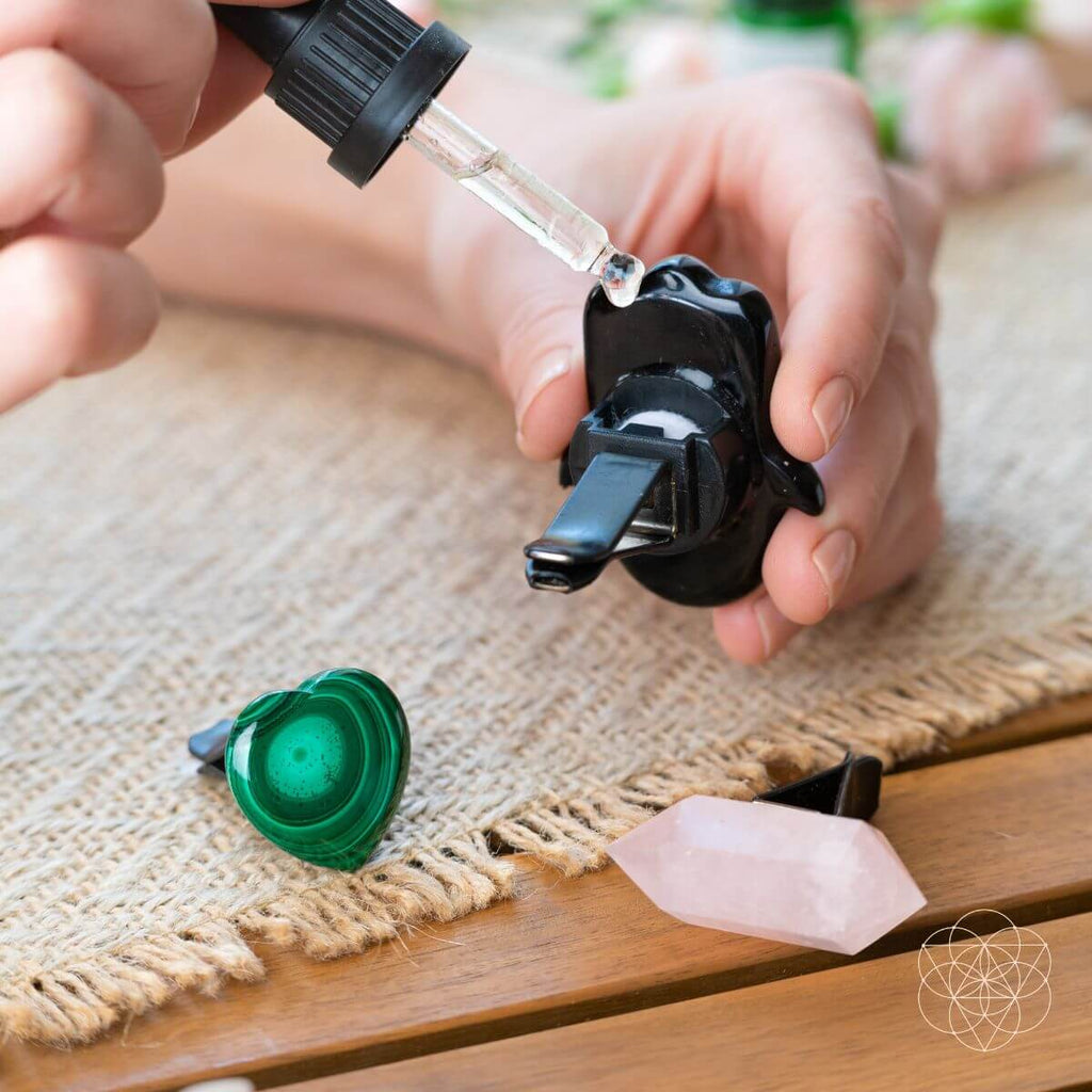 Hamsa Hand of Safe Travels: Aromatherapy Crystal Car Kit - The misfit market
