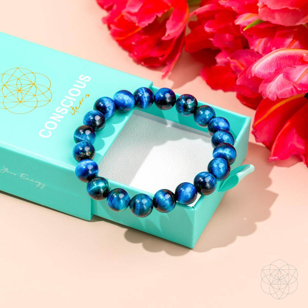 Hawk’s Focus – Royal Blue Tiger’s Eye Bracelet - The misfit market
