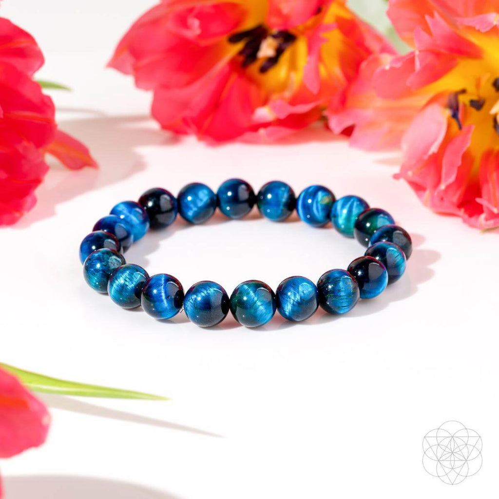Hawk’s Focus – Royal Blue Tiger’s Eye Bracelet - The misfit market