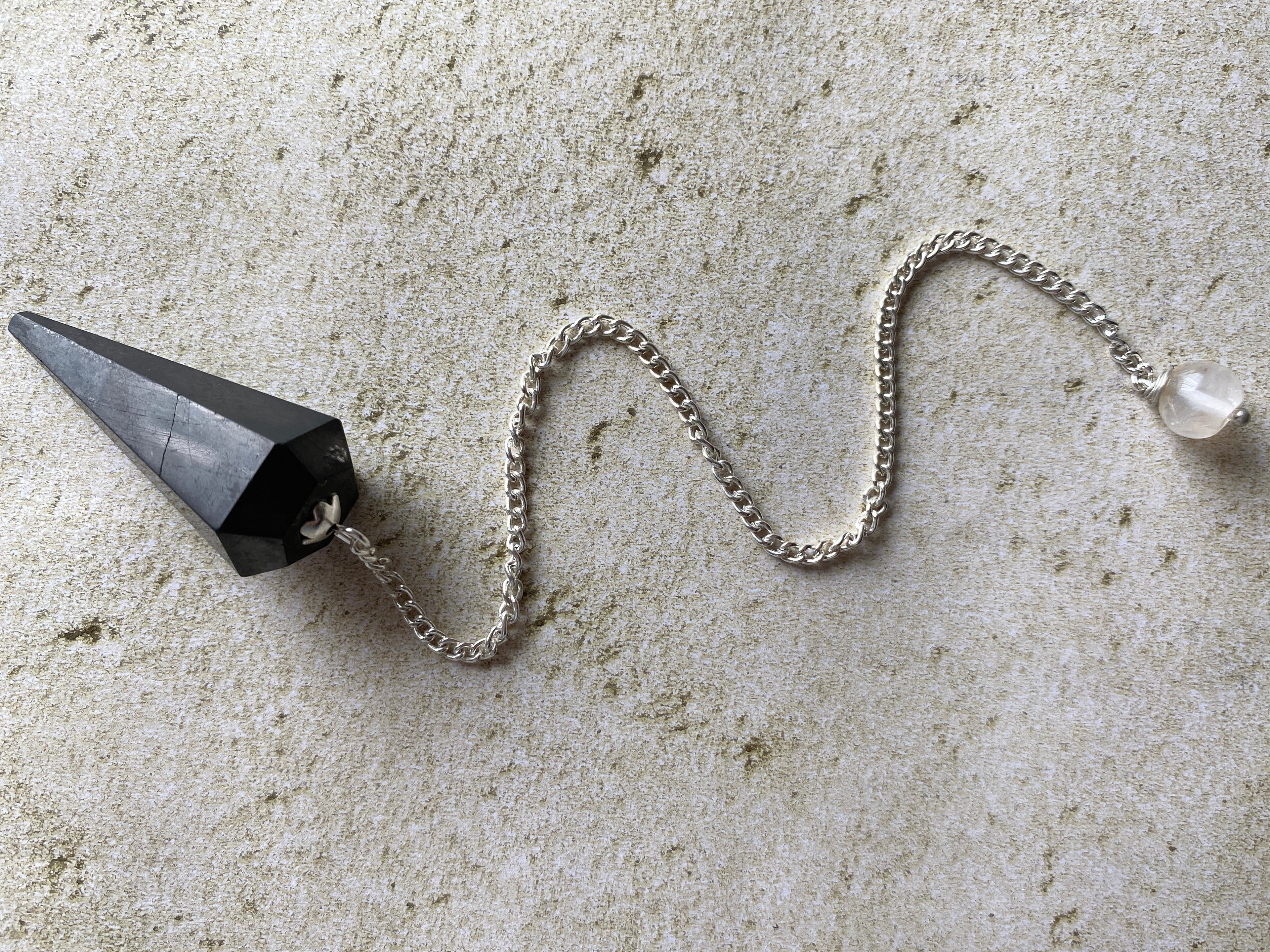 Shungite Pendulum - Divination Tool - The misfit market