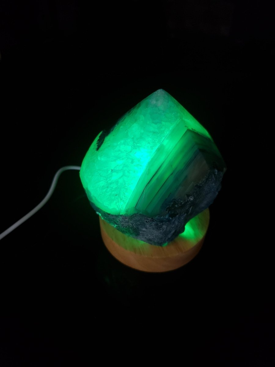 Polished Point Agate Lamp