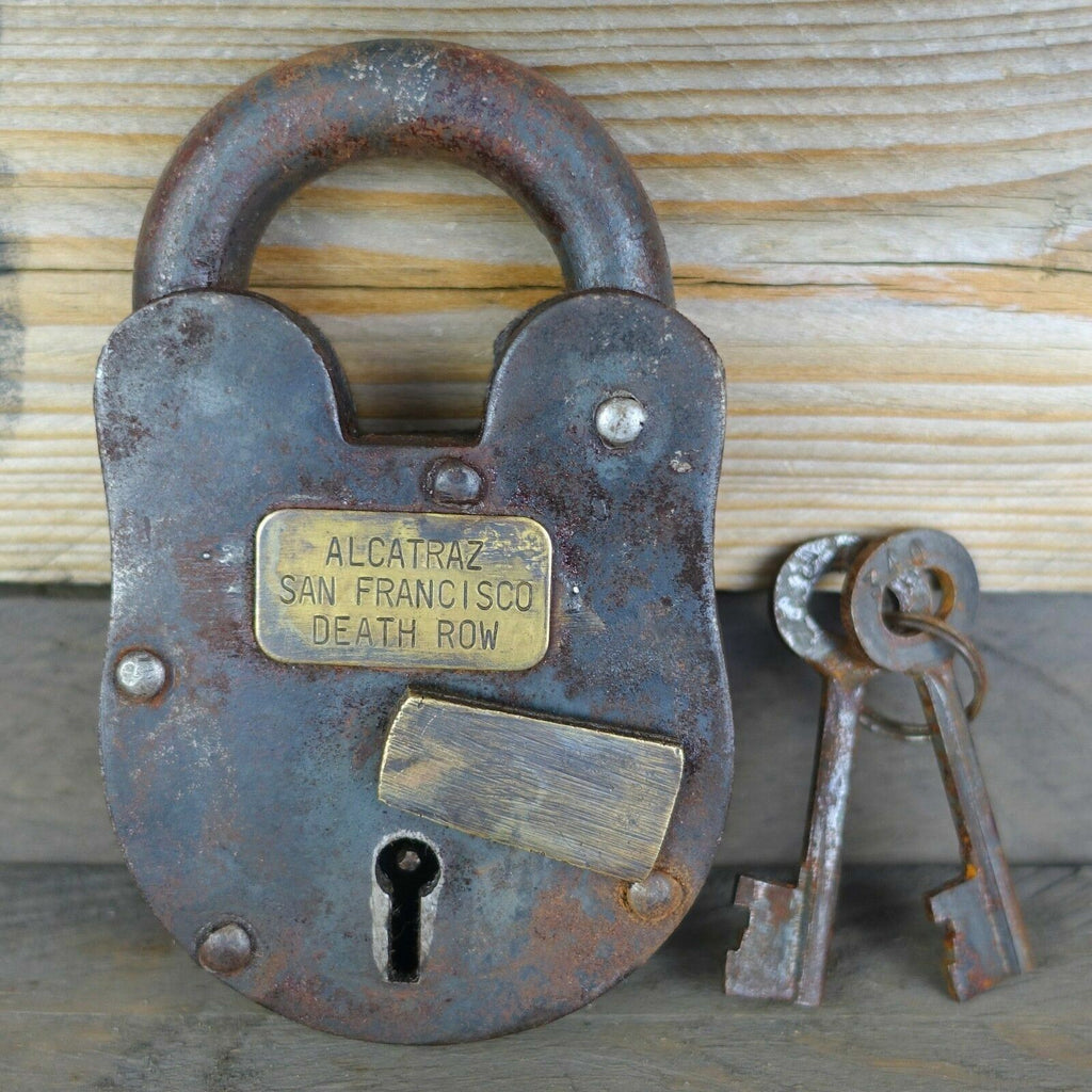 Alcatraz San Francisco Death Row 3" x 5" Cast Iron Lock & Keys, Antique Finish - The misfit market