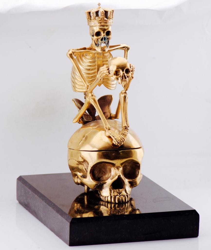 RARE Museum Quality Memento Mori Ormolu Gilt Bronze Skull Skeleton Desk Clock - The misfit market