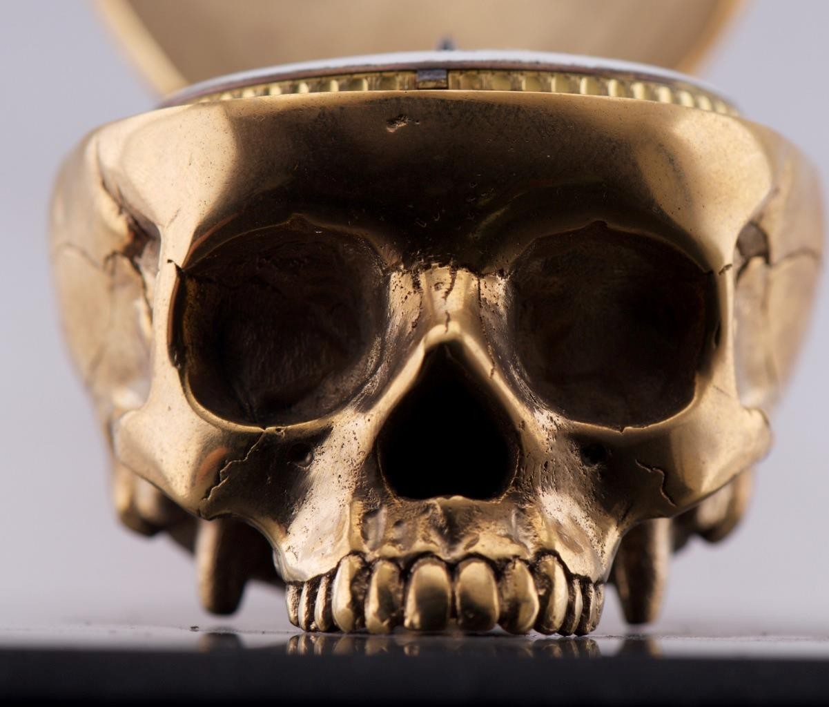 RARE Museum Quality Memento Mori Ormolu Gilt Bronze Skull Skeleton Desk Clock - The misfit market