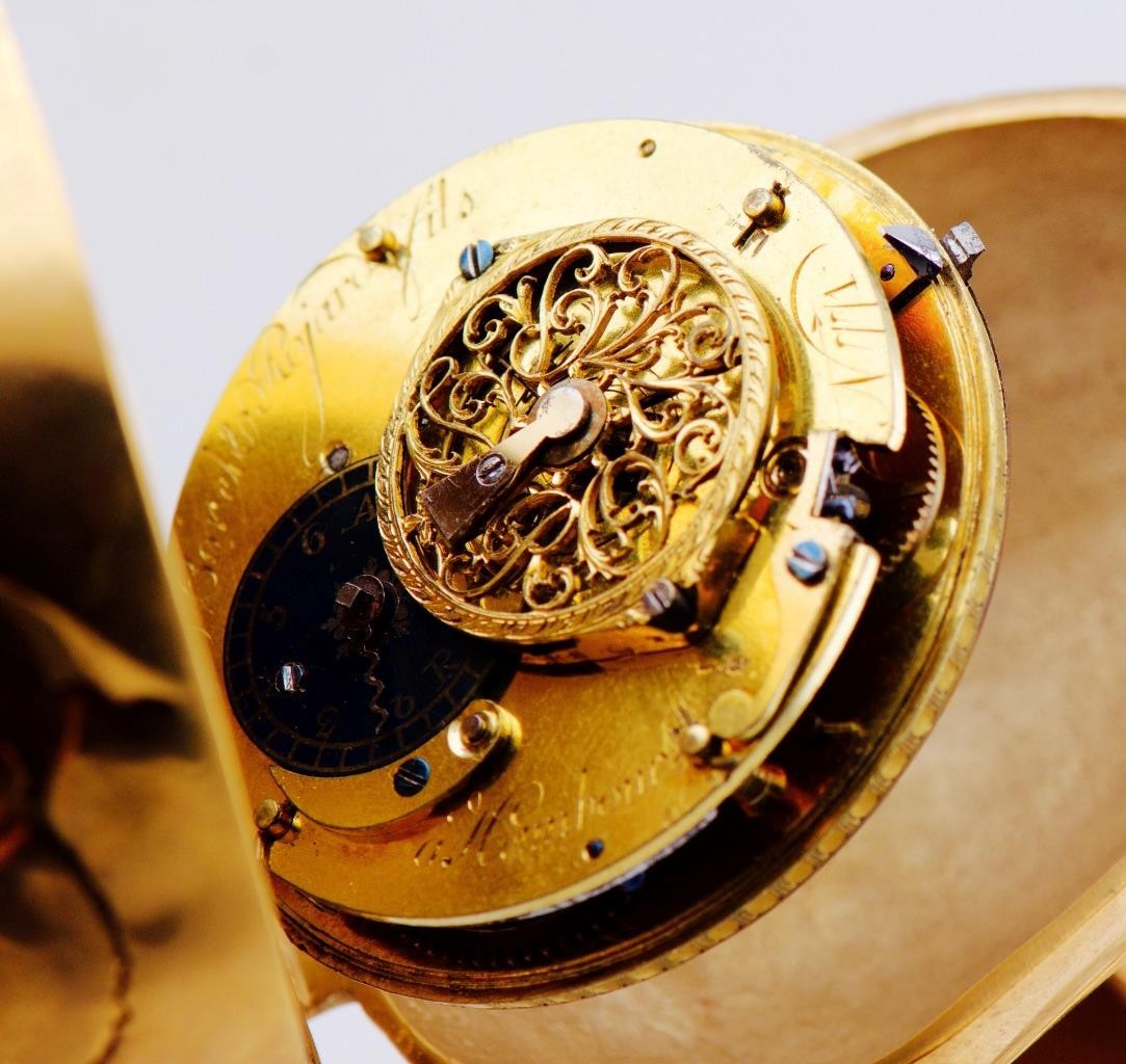 RARE Museum Quality Memento Mori Ormolu Gilt Bronze Skull Skeleton Desk Clock - The misfit market