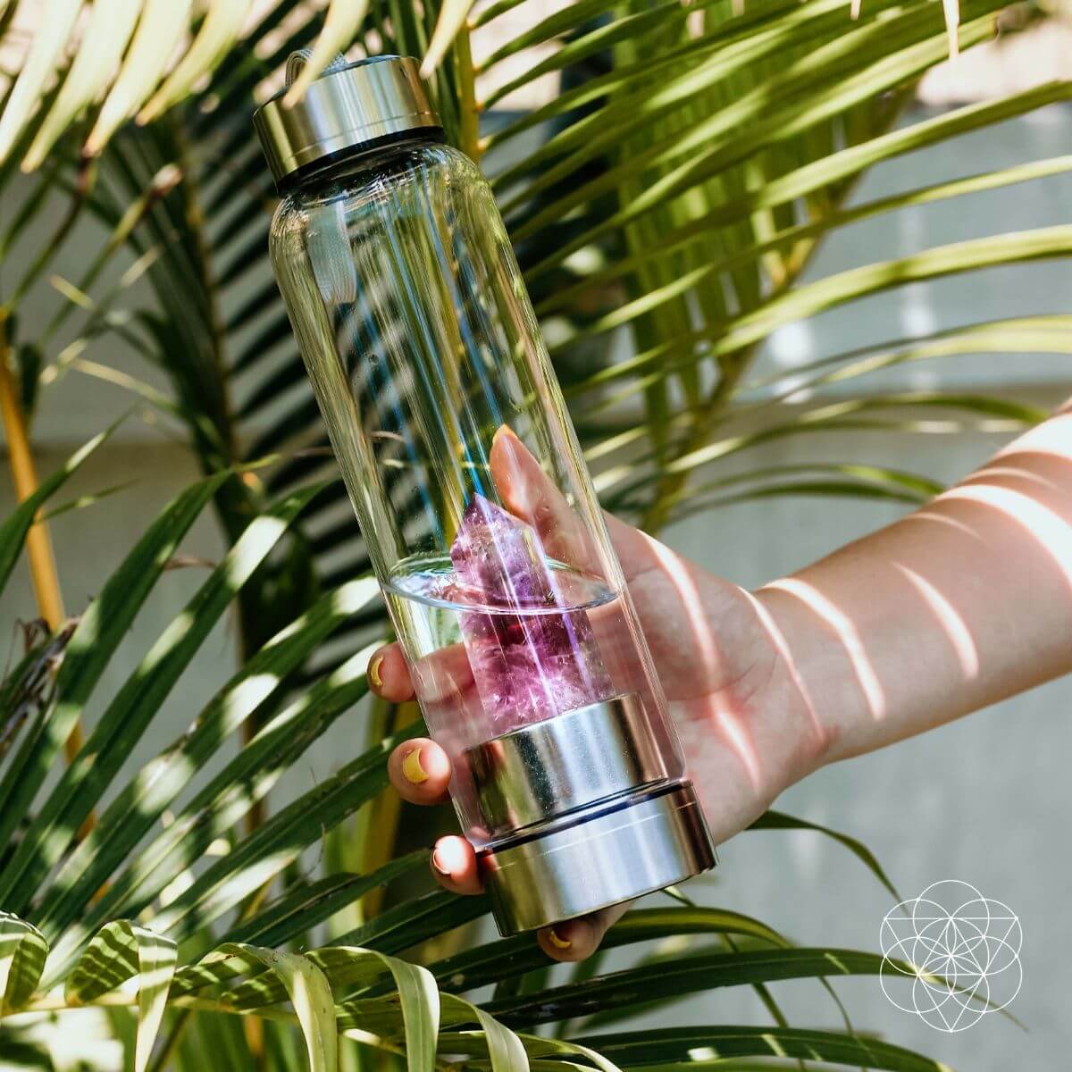 The Amethyst Healing Water Bottle - The misfit market