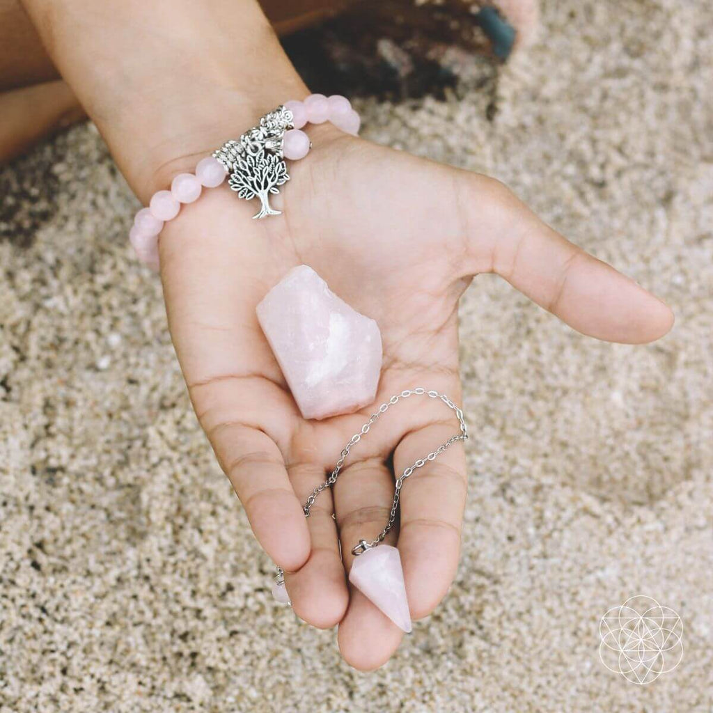 The Rose Quartz Healing Crystal Set - The misfit market