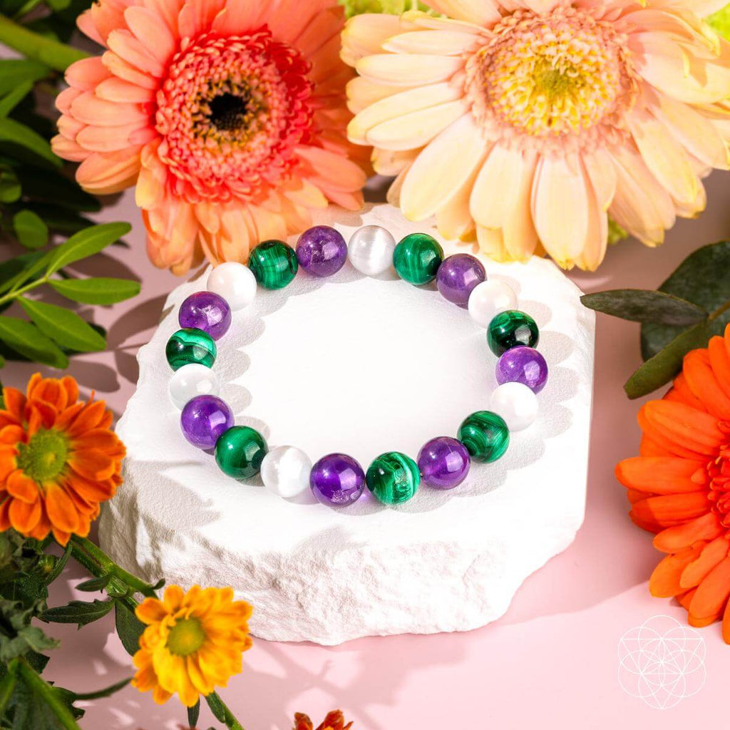 The Triple Healing Bracelet - The misfit market