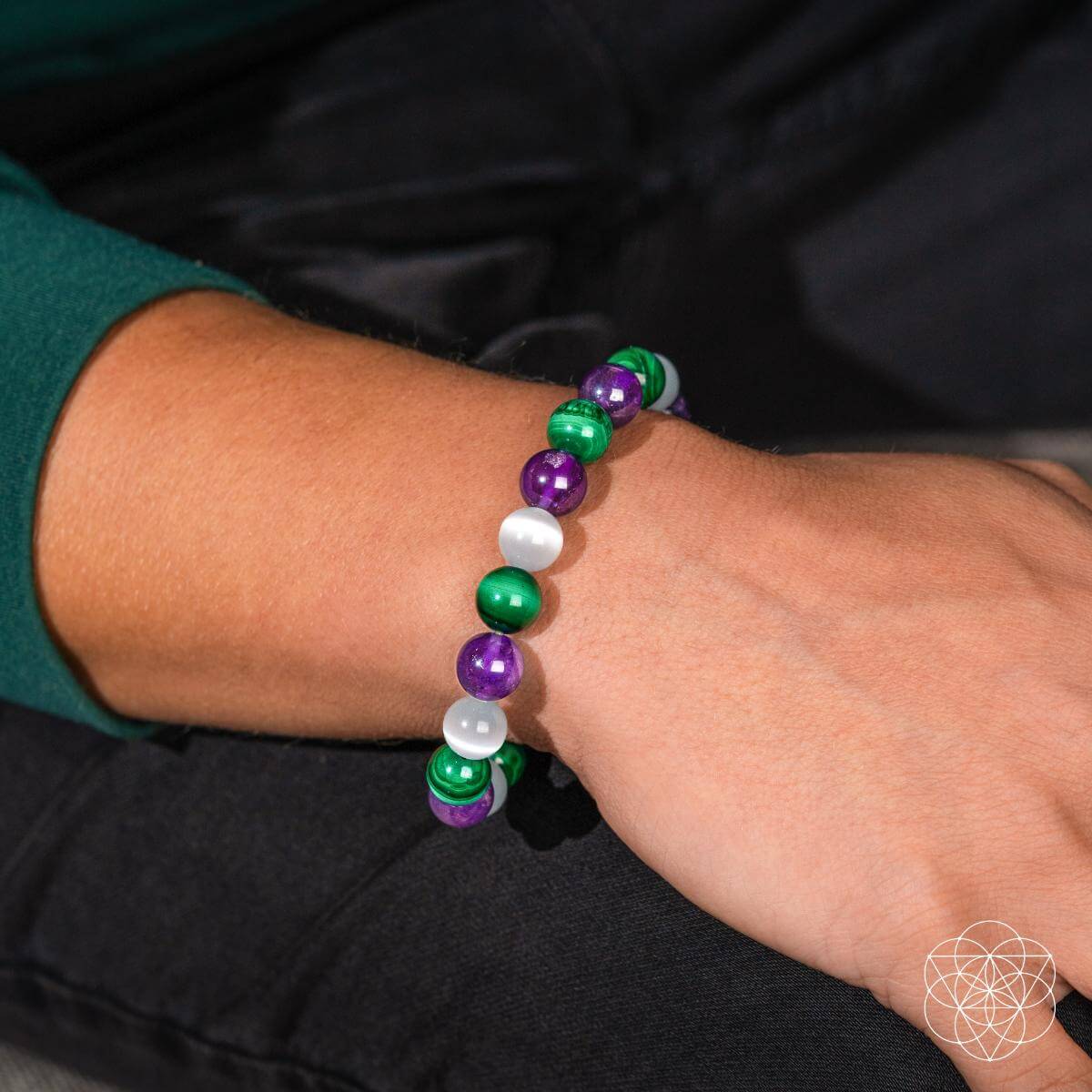 The Triple Healing Bracelet - The misfit market