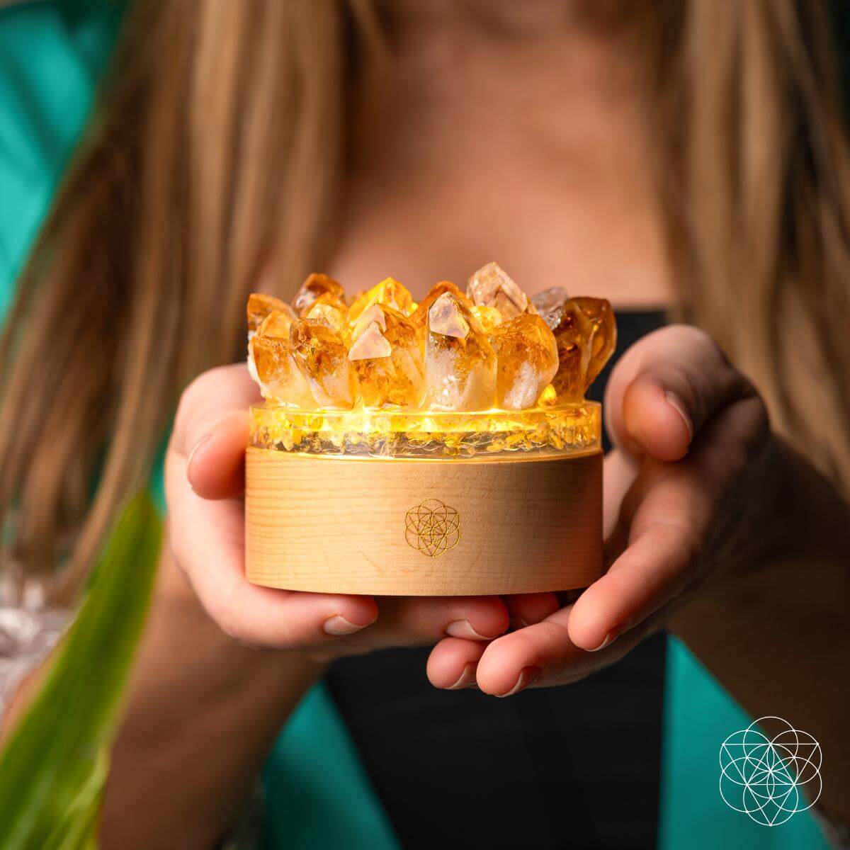 Turn My Life to Gold - Midas Citrine Lamp - The misfit market